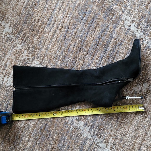 Gucci Vintage Pointed Toe High Knee Suede Boots With Stiletto Heels - Picture 13 of 15